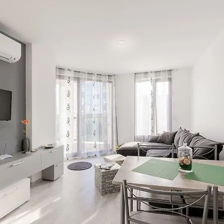 公寓 Modern & Clean 1-bedroom Flat In A Private Sarafovo 布尔加斯