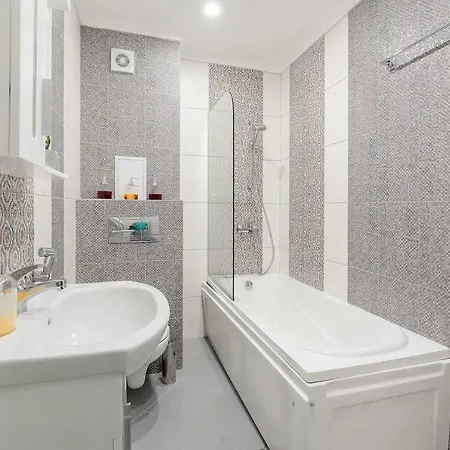アパート Modern & Clean 1-bedroom Flat In A Private Sarafovo *