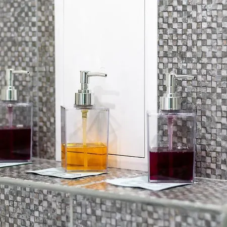 Modern & Clean 1-bedroom Flat In A Private Sarafovo アパート