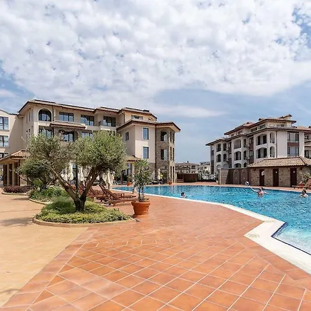 アパート Modern & Clean 1-bedroom Flat In A Private Sarafovo